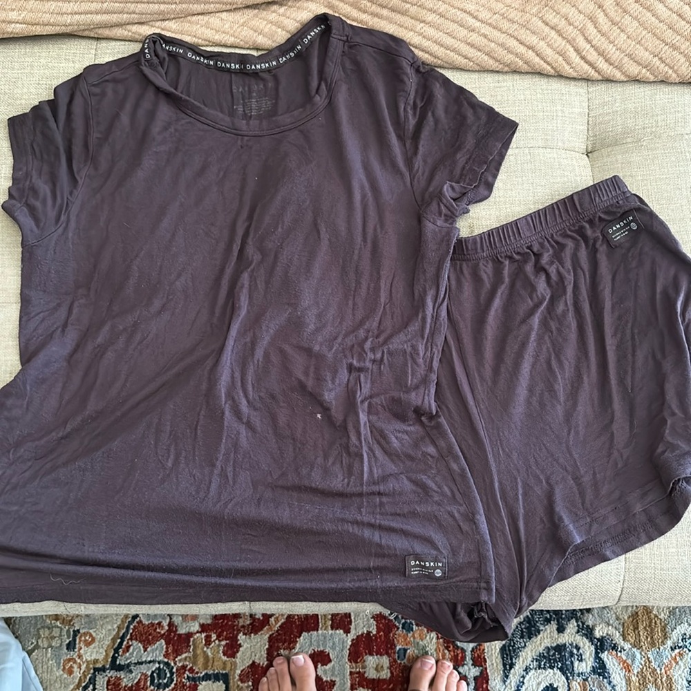 Danskin pajama set